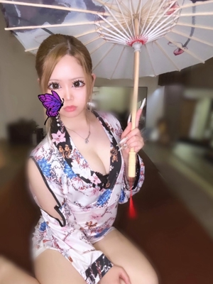 黒咲（くろさき） らら