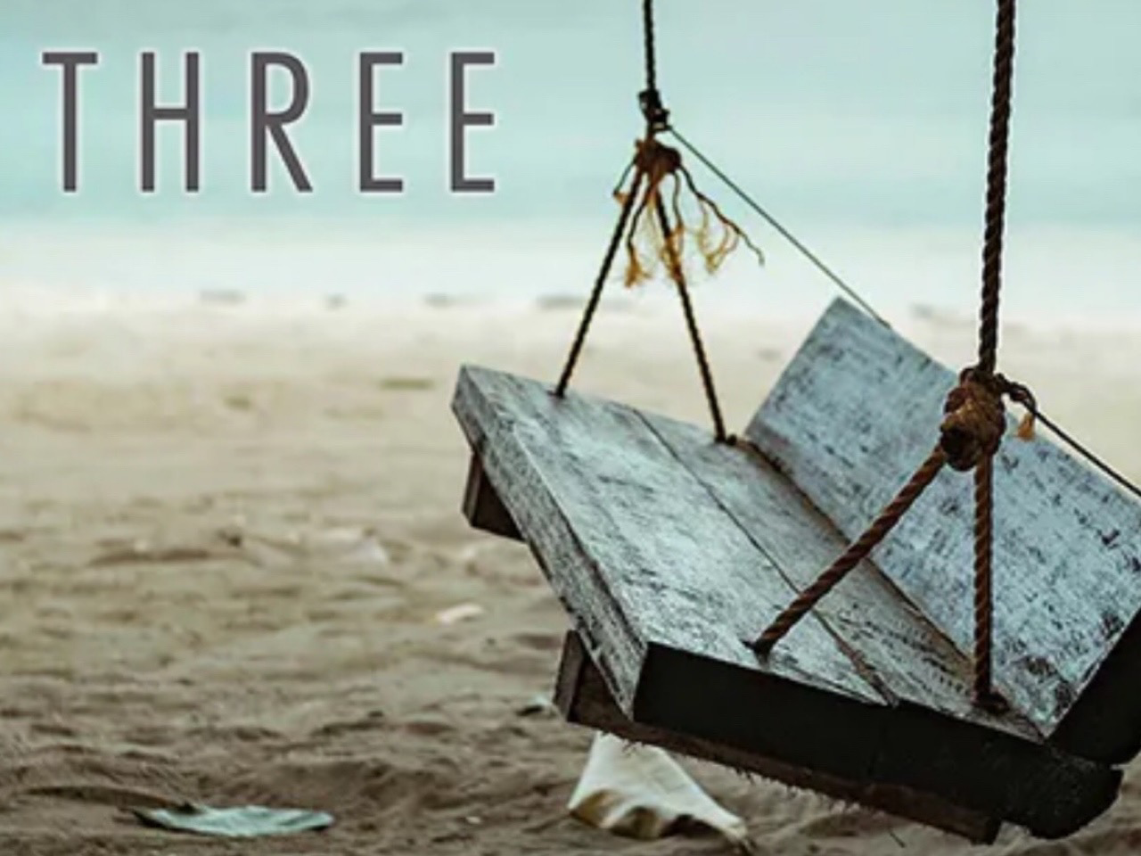 THREE [スリー]