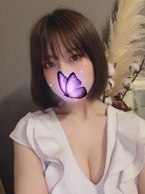 西内 えま